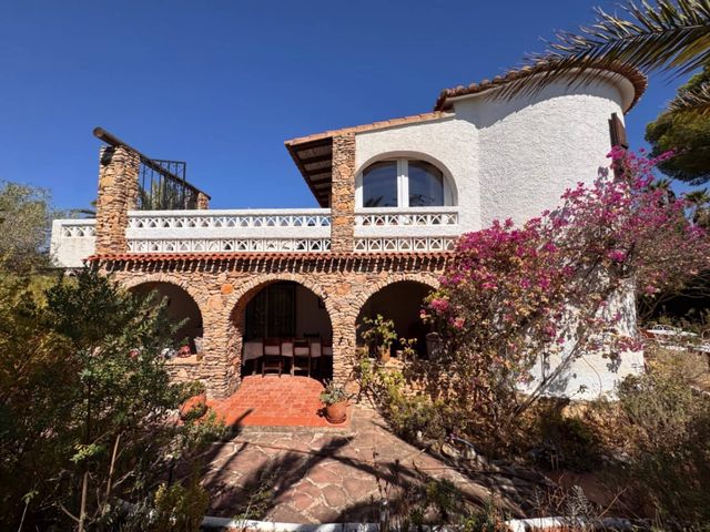6 sovrum Villa till salu i Benissa med pool garage - 749 000 € (Ref: 9996575)