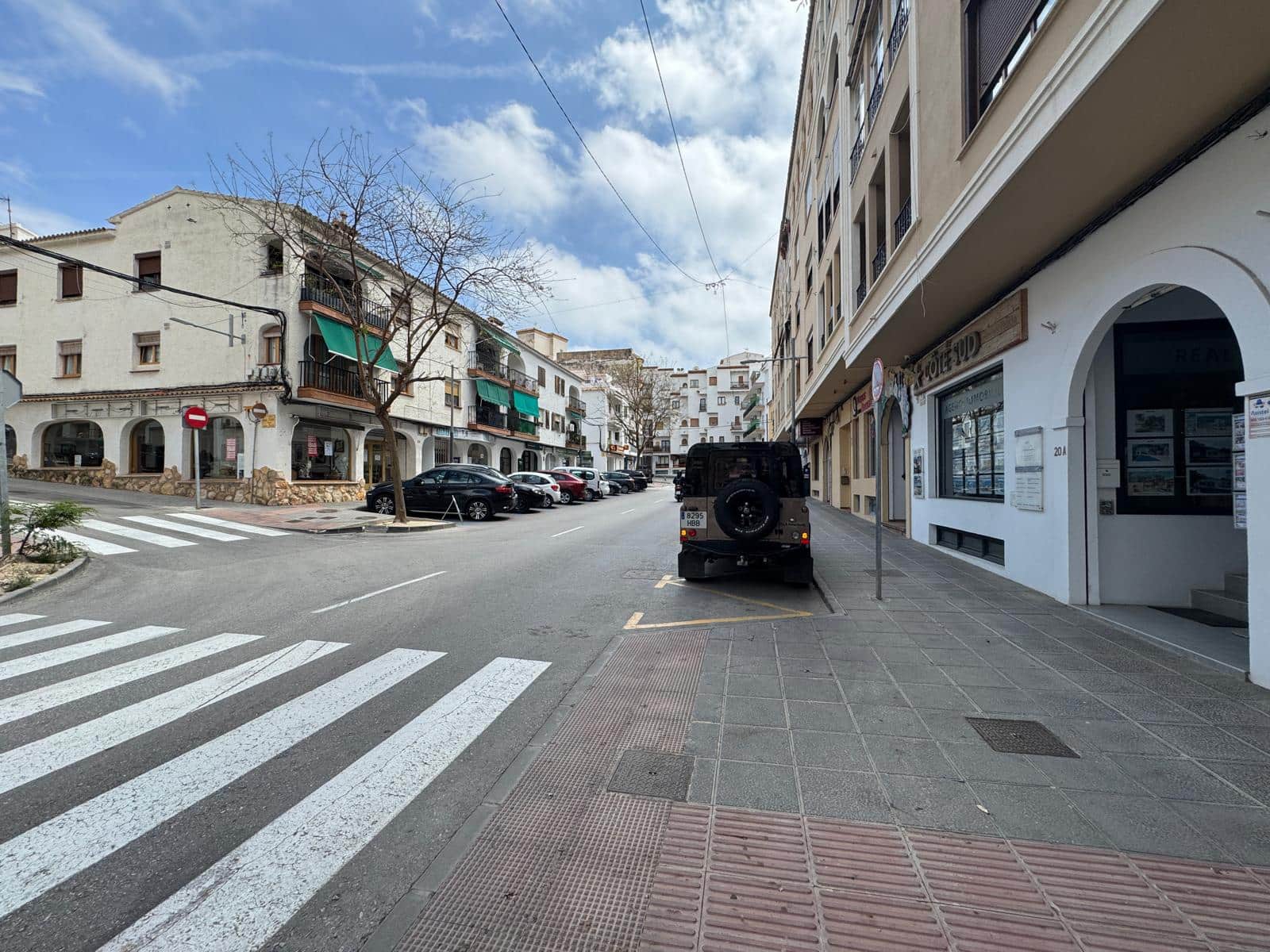 Comercial para venda em Moraira - 360 000 € (Ref: 9999137)