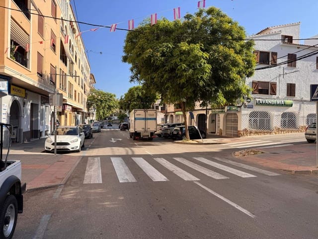 Comercial para venda em Casco Urbano, Teulada-Moraira - 360 000 € (Ref: 9999137)