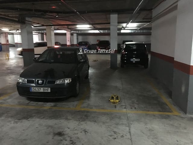Garage for sale in Carrús Oest - El Toscar, Elche / Elx - € 10,000 (Ref: 10009627)