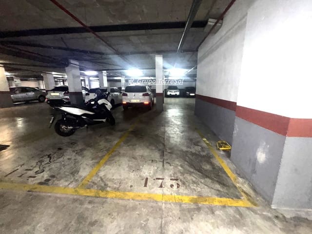 Garaż na sprzedaż w Carrús Oest - El Toscar, Elche / Elx - 11 000 € (Ref: 10009943)