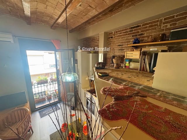 1 slaapkamer Flat te koop in Barcelona stad - € 339.000 (Ref: 10011881)
