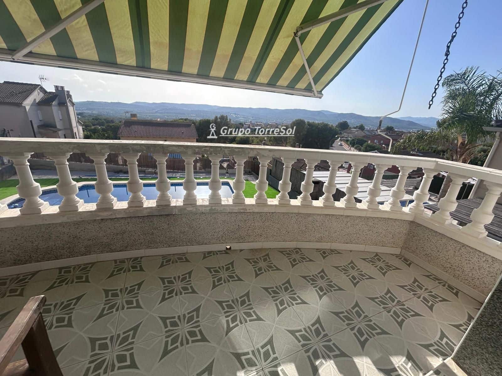 4 camera da letto Villa in vendita in El Vendrell con piscina garage - 395.200 € (Rif: 10021853)