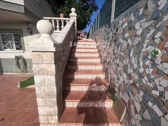 4 camera da letto Villa in vendita in El Vendrell con piscina garage - 395.200 € (Rif: 10021853)