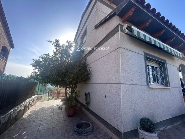 4 camera da letto Villa in vendita in El Vendrell con piscina garage - 395.200 € (Rif: 10021853)