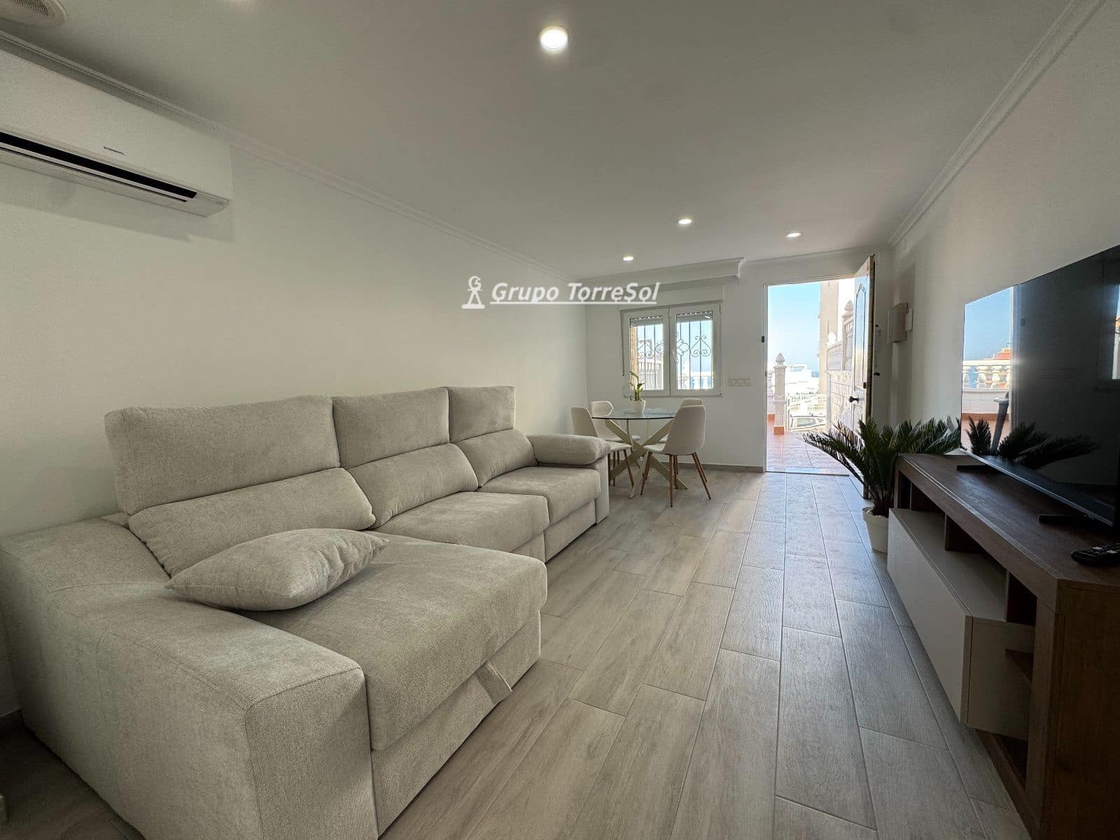 2 chambre Maison de Ville à vendre à Elche / Elx avec piscine garage - 346 000 € (Ref: 10021854)