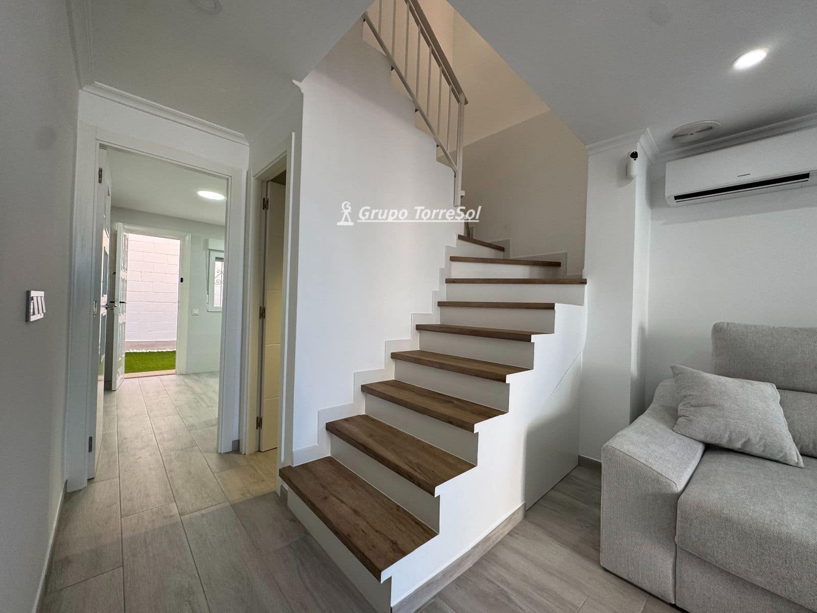 2 chambre Maison de Ville à vendre à Elche / Elx avec piscine garage - 346 000 € (Ref: 10021854)