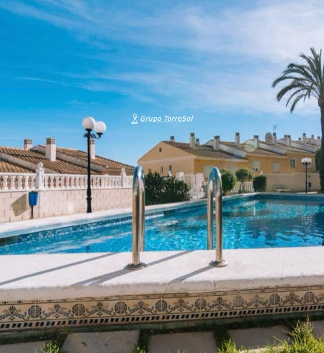 2 bedroom Townhouse for sale in Elche / Elx with pool garage - € 346,000 (Ref: 10021854)