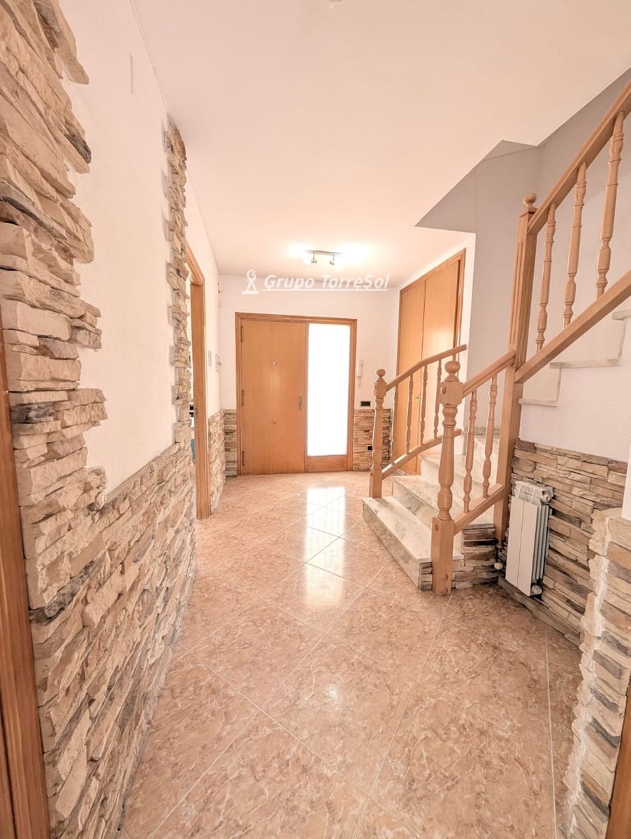4 camera da letto Casa in vendita in El Vendrell con piscina garage - 399.000 € (Rif: 10025975)