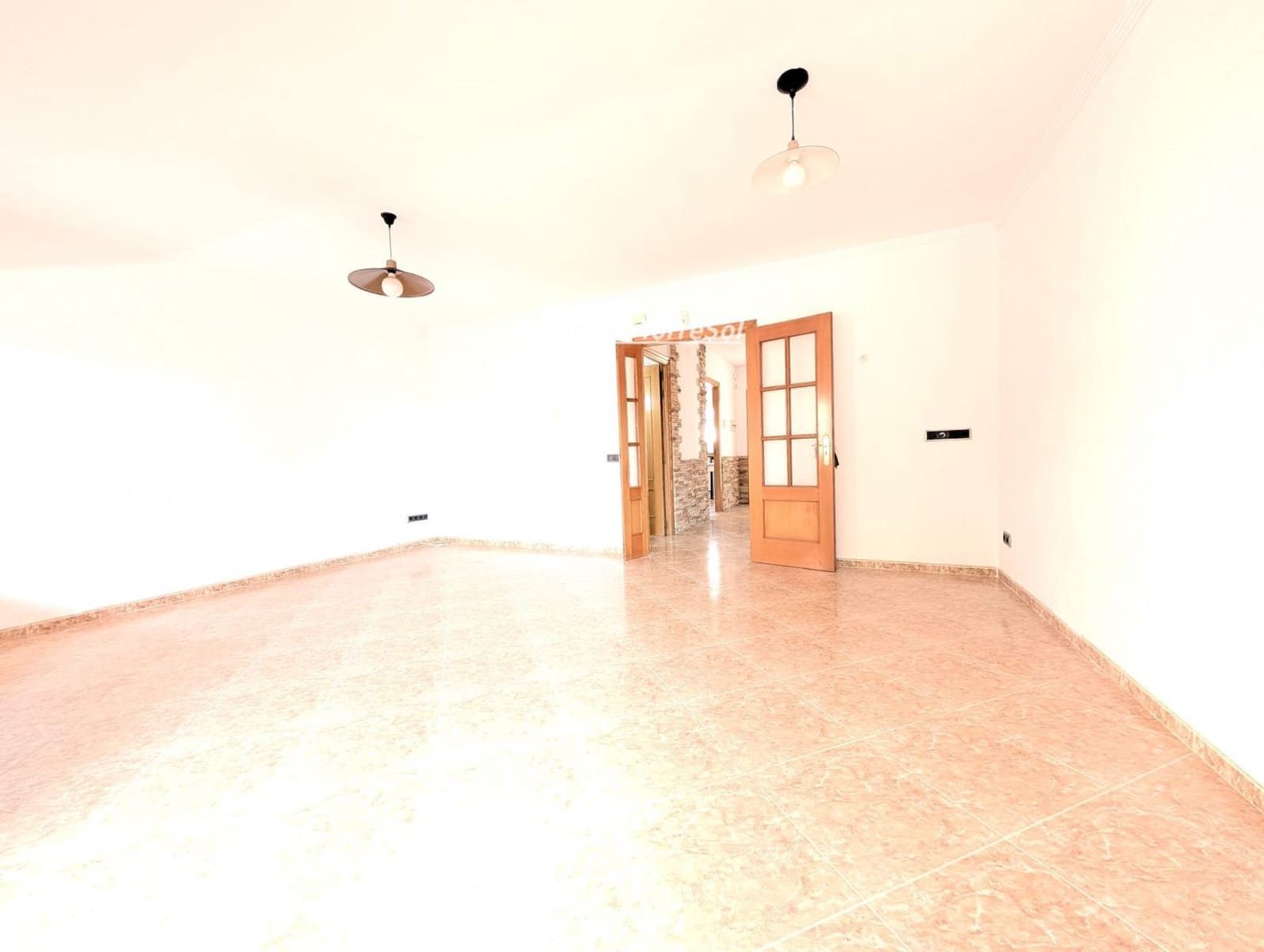 4 camera da letto Casa in vendita in El Vendrell con piscina garage - 399.000 € (Rif: 10025975)