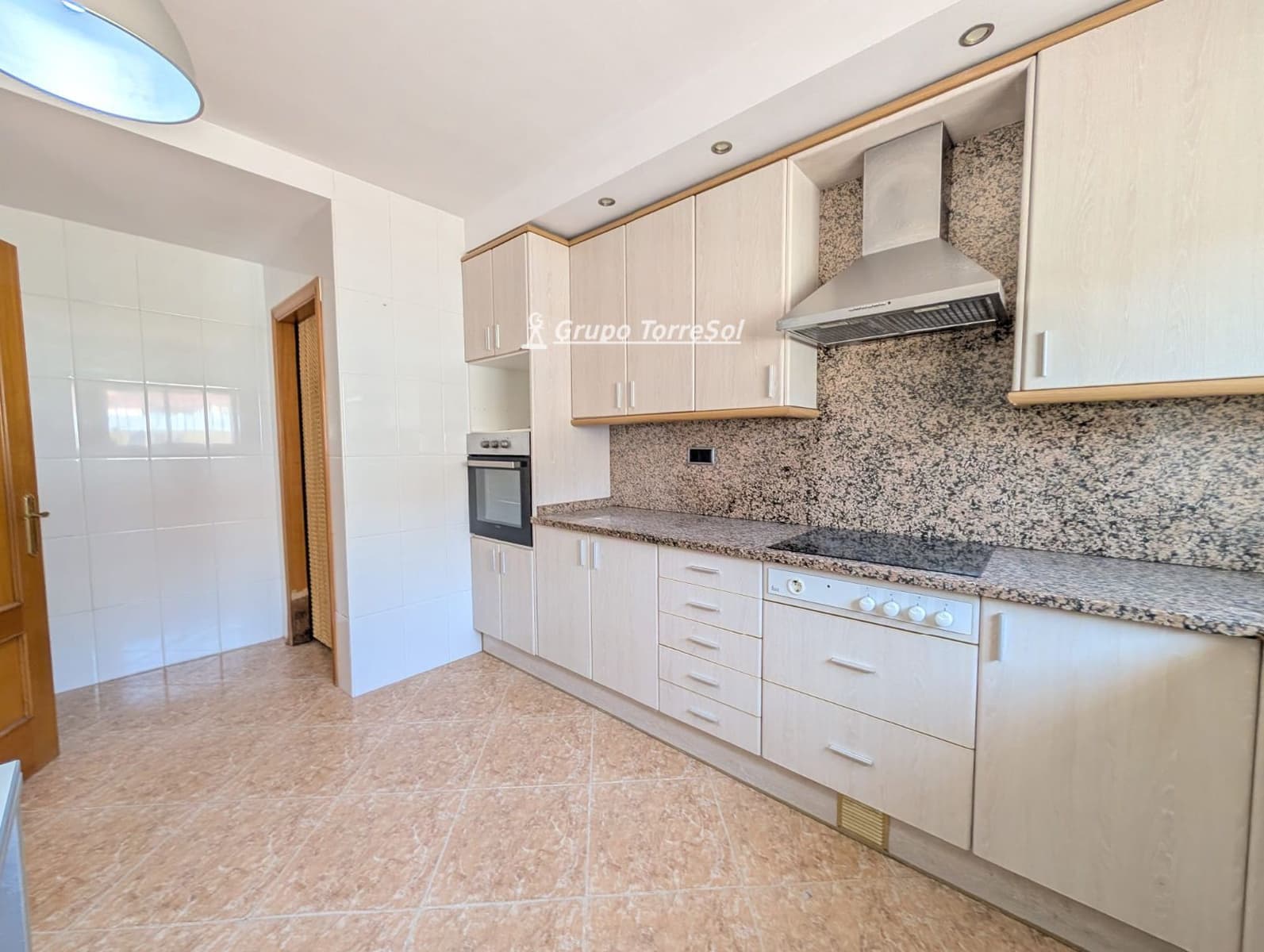 4 camera da letto Casa in vendita in El Vendrell con piscina garage - 399.000 € (Rif: 10025975)