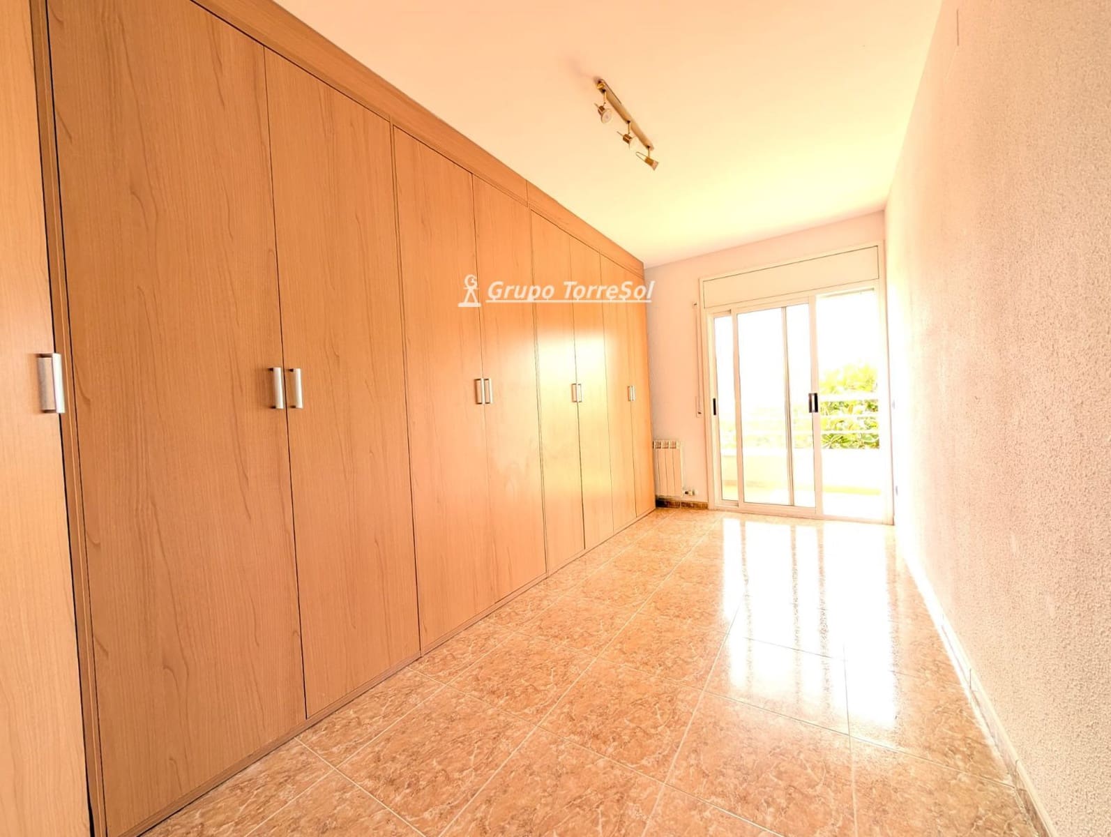 4 camera da letto Casa in vendita in El Vendrell con piscina garage - 399.000 € (Rif: 10025975)
