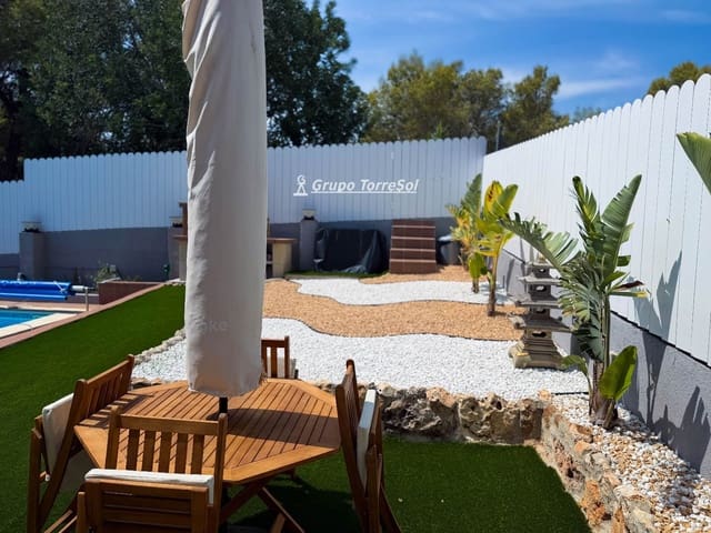 6 soverom Villa til salgs i Roda de Barà med svømmebasseng garasje - € 549 000 (Ref: 10027551)