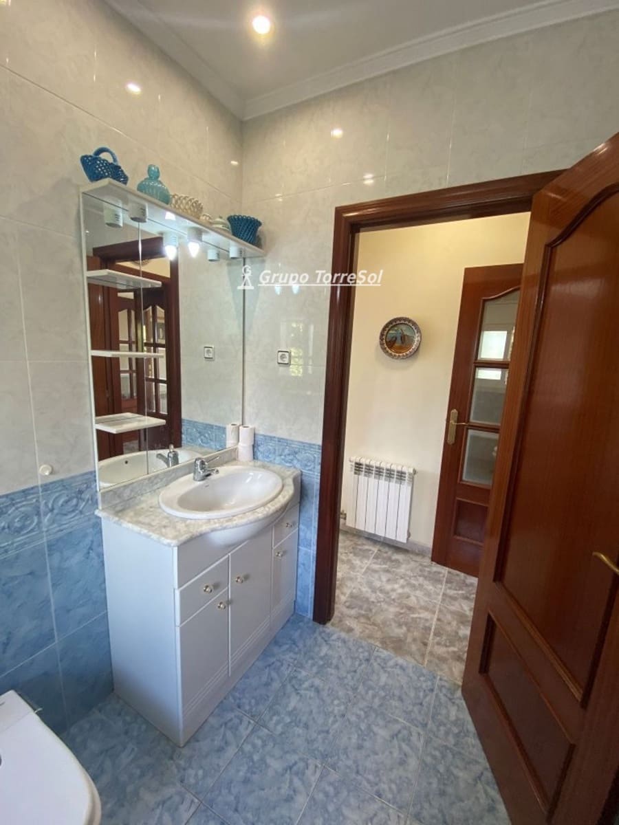 4 quarto Moradia para venda em Segur de Calafell com piscina garagem - 572 000 € (Ref: 10041836)