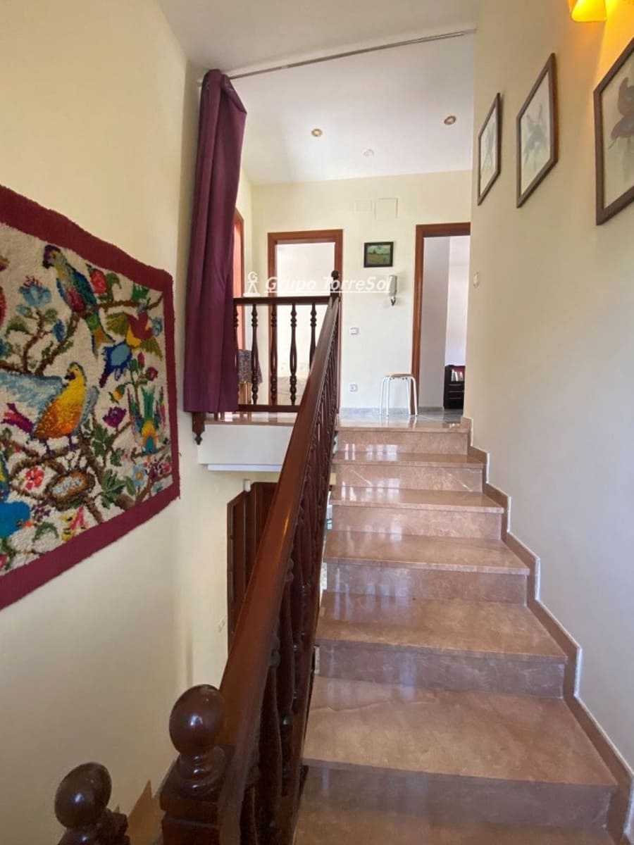 4 quarto Moradia para venda em Segur de Calafell com piscina garagem - 572 000 € (Ref: 10041836)