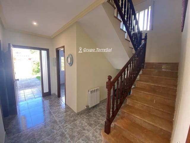 4 quarto Moradia para venda em Segur de Calafell, Calafell com piscina garagem - 572 000 € (Ref: 10041836)