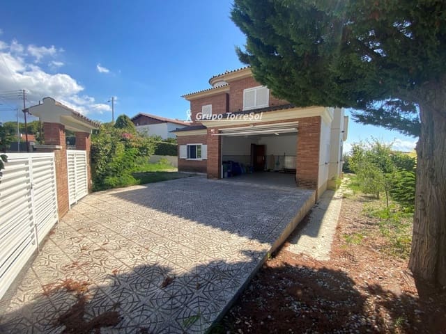 4 quarto Moradia para venda em Segur de Calafell, Calafell com piscina garagem - 572 000 € (Ref: 10041836)