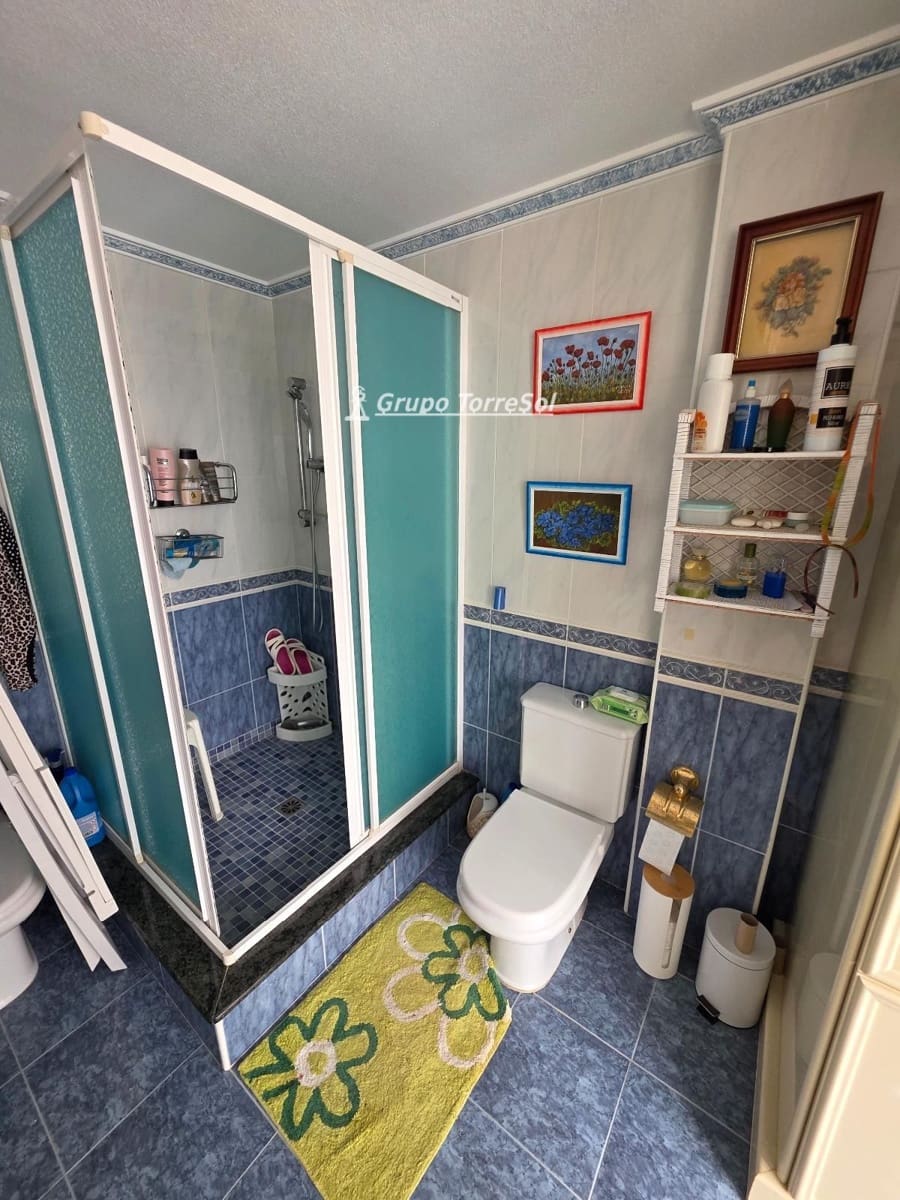 5 bedroom Villa for sale in Santa Pola with garage - € 499,900 (Ref: 10041839)