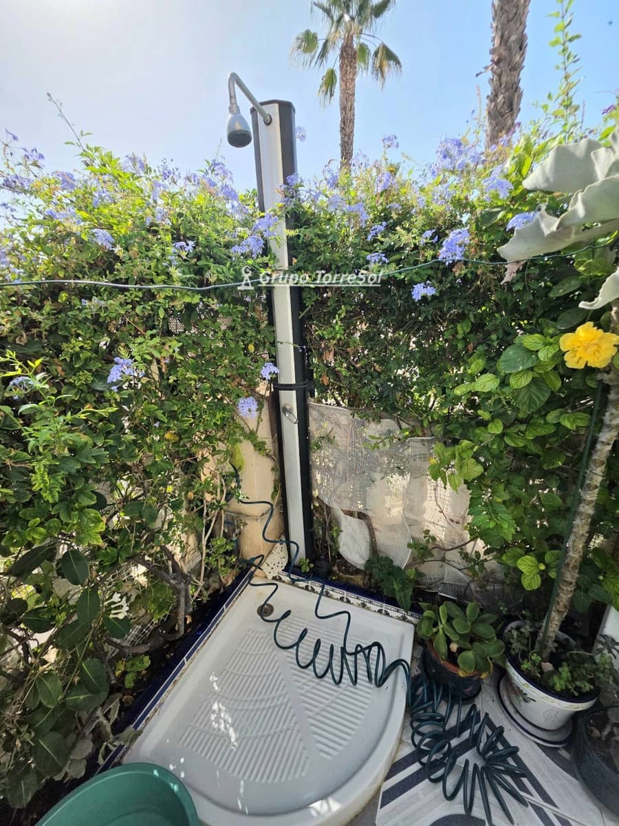 5 bedroom Villa for sale in Santa Pola with garage - € 499,900 (Ref: 10041839)