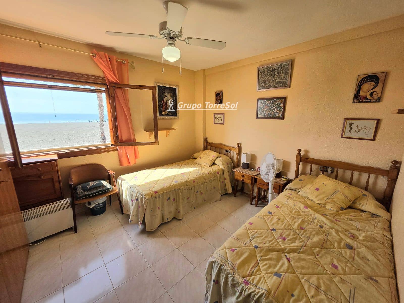 5 bedroom Villa for sale in Santa Pola with garage - € 499,900 (Ref: 10041839)