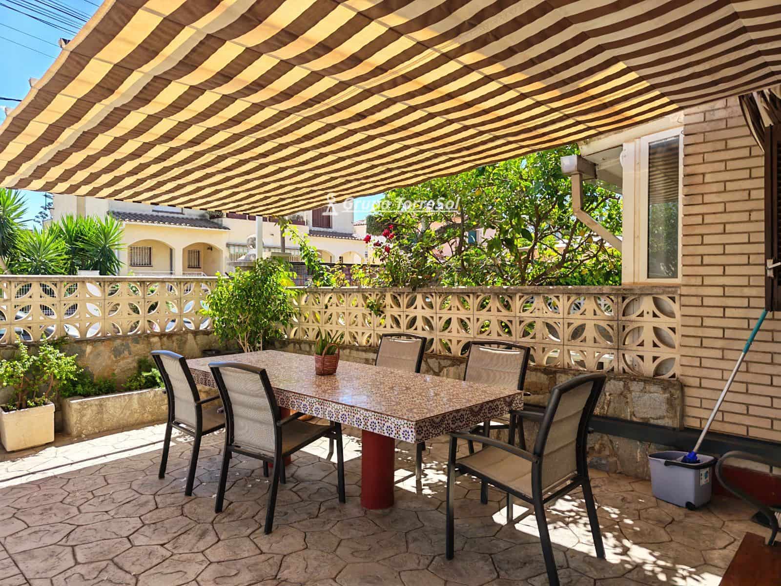 2 bedroom Flat for sale in Cambrils with garage - € 295,000 (Ref: 10044194)