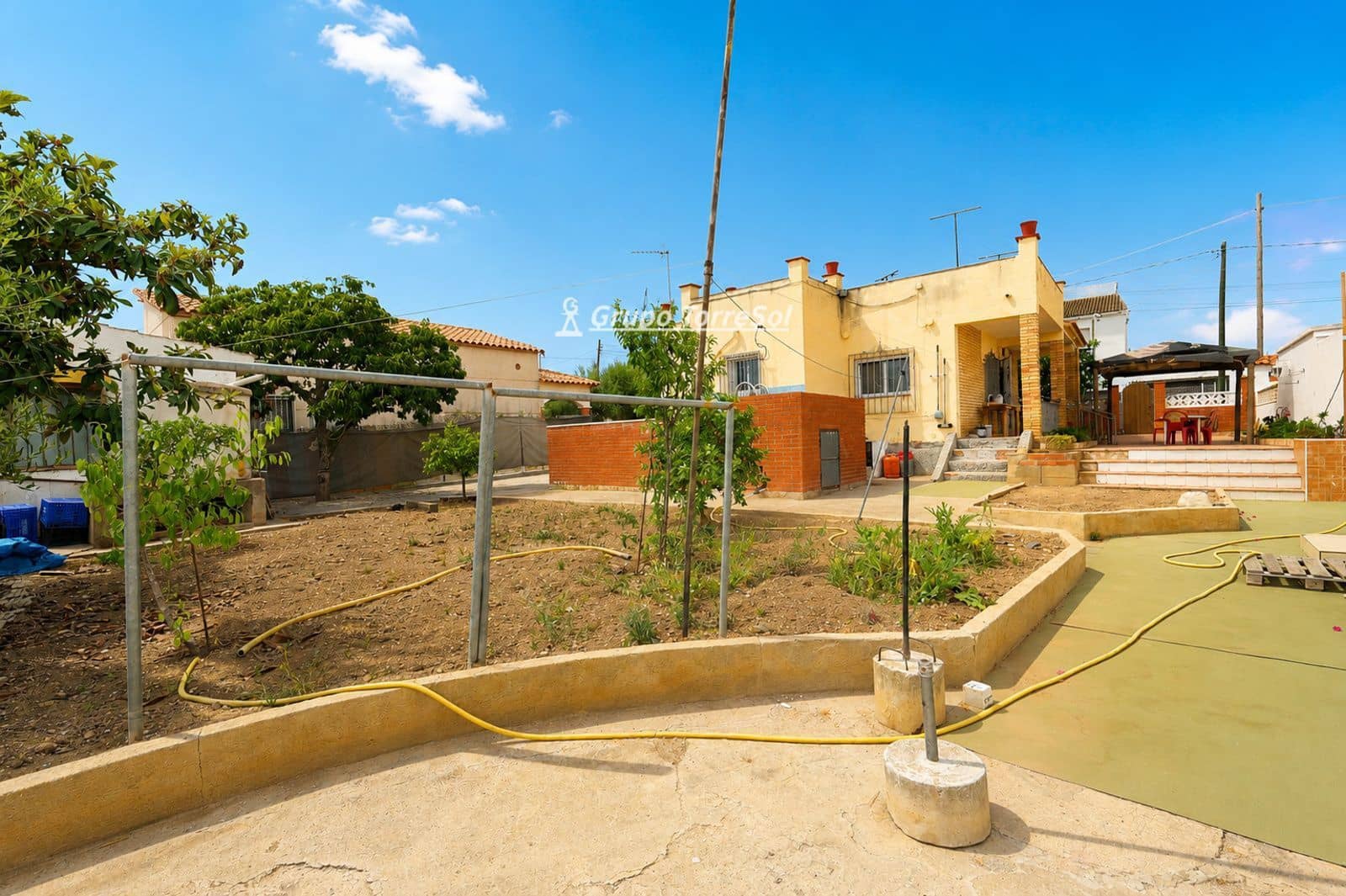3 camera da letto Villa in vendita in Santa Oliva con piscina garage - 190.000 € (Rif: 10044224)