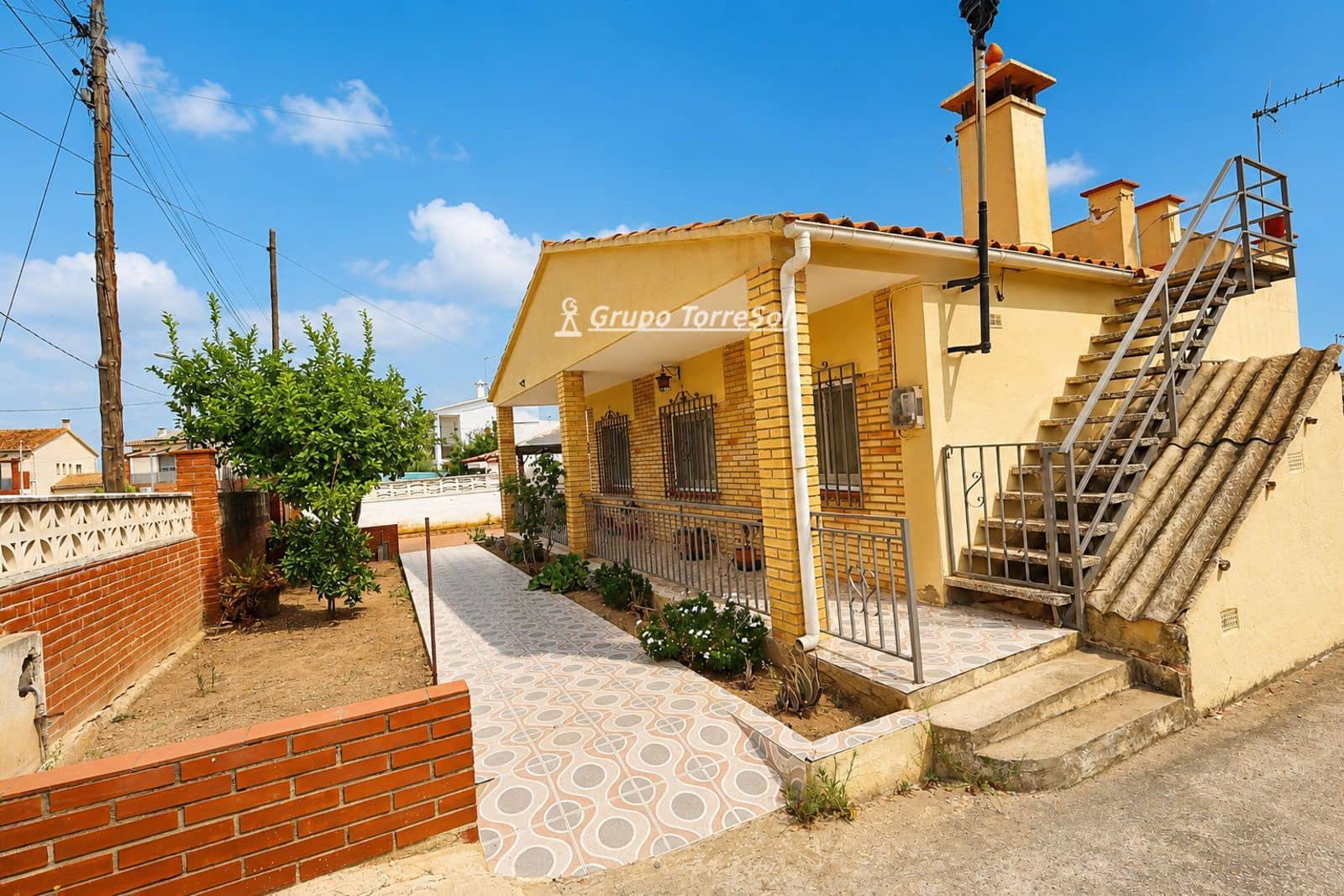 3 camera da letto Villa in vendita in Santa Oliva con piscina garage - 190.000 € (Rif: 10044224)