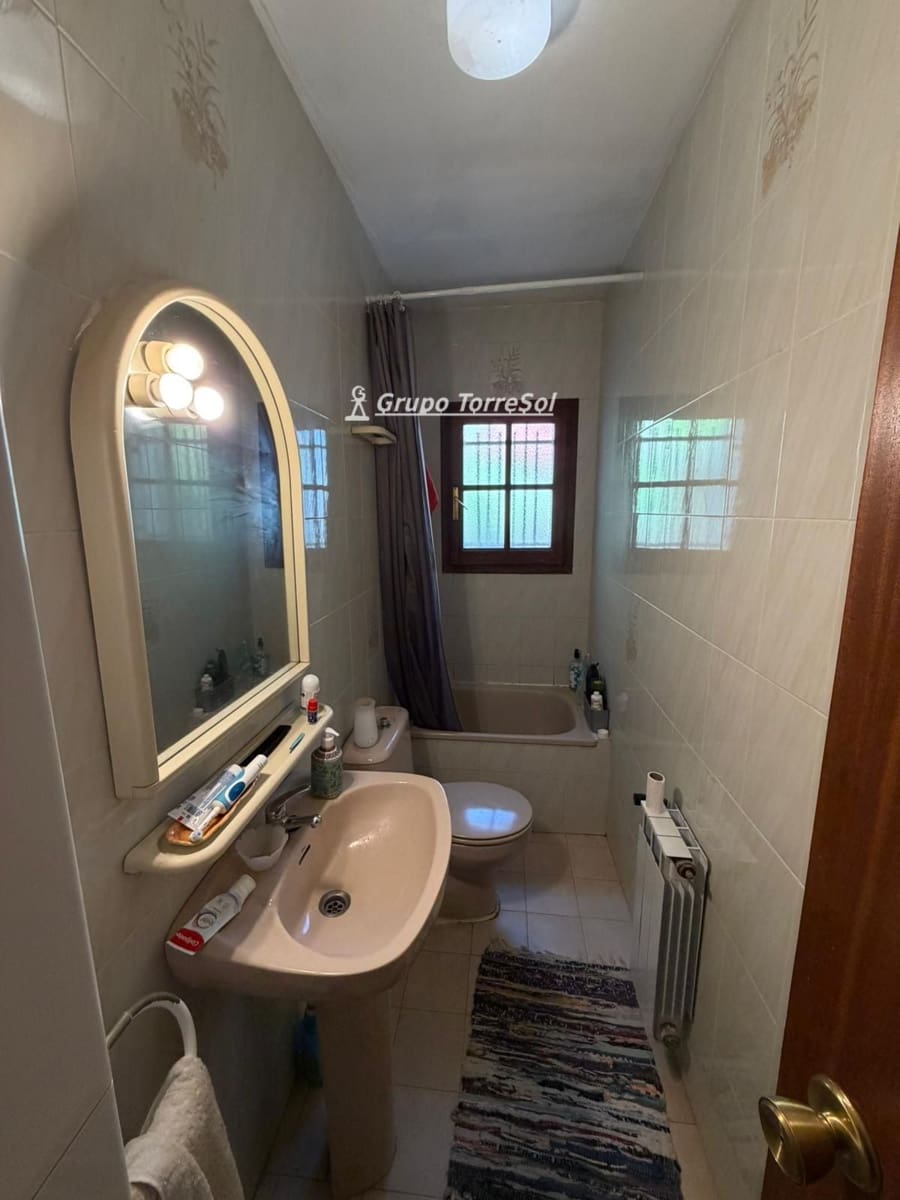 4 soverom Villa til salgs i El Vendrell med svømmebasseng garasje - € 359 000 (Ref: 10054430)