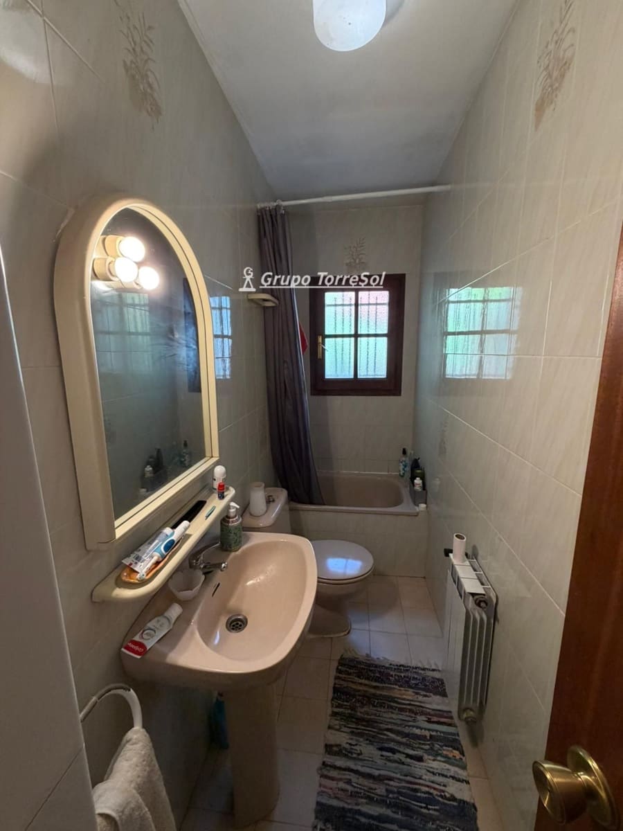 4 soverom Villa til salgs i El Vendrell med svømmebasseng garasje - € 359 000 (Ref: 10054430)
