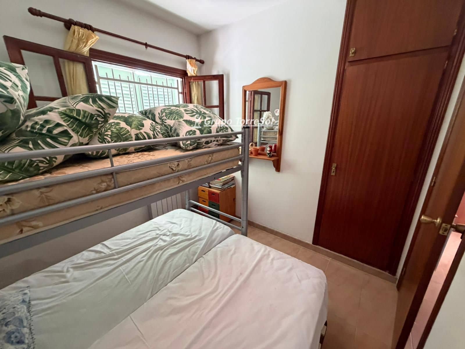 4 soverom Villa til salgs i El Vendrell med svømmebasseng garasje - € 359 000 (Ref: 10054430)