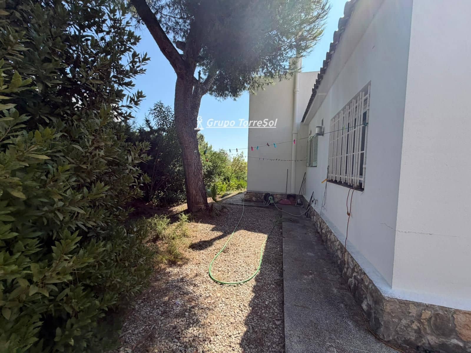 4 soverom Villa til salgs i El Vendrell med svømmebasseng garasje - € 359 000 (Ref: 10054430)