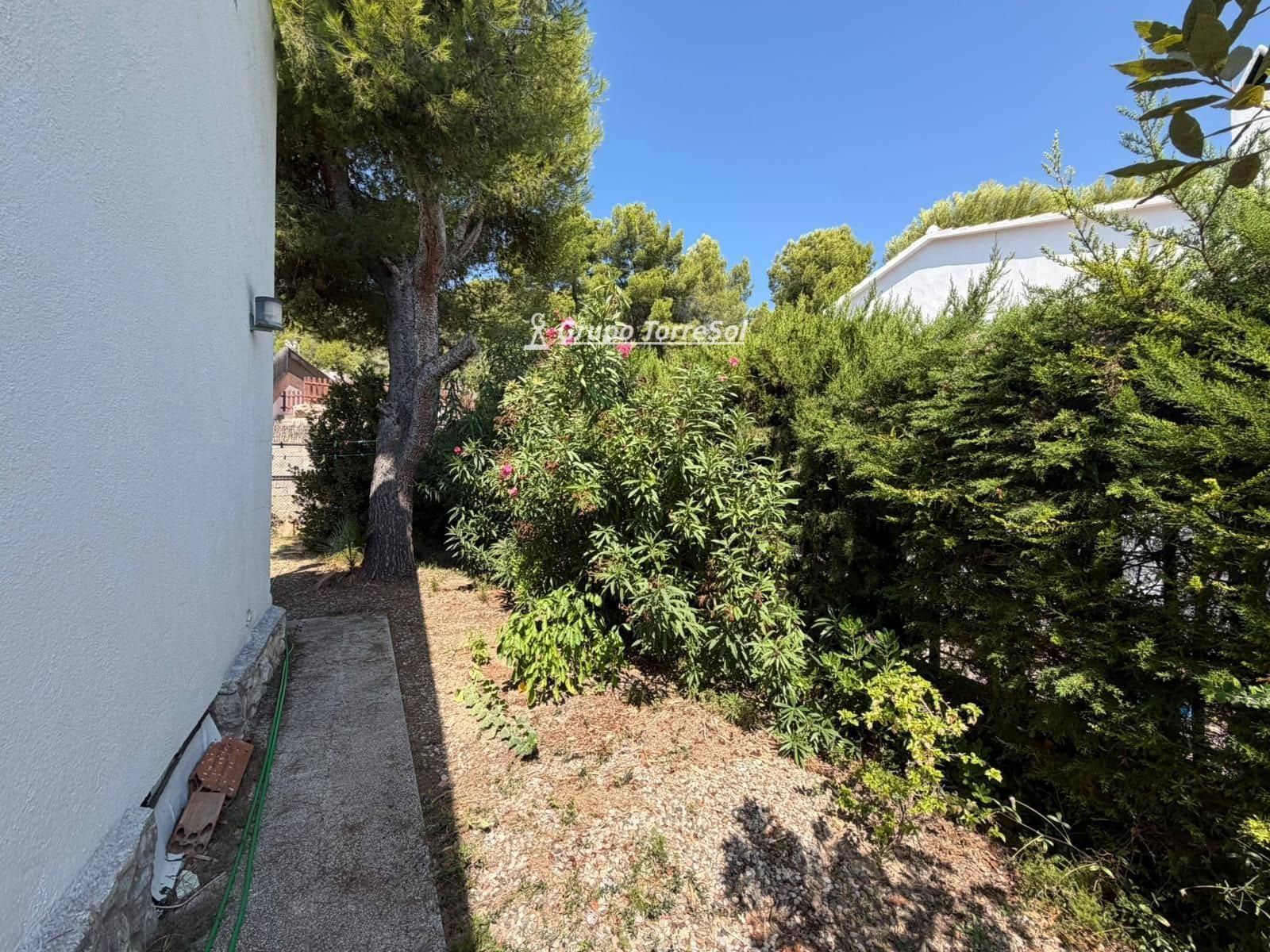4 soverom Villa til salgs i El Vendrell med svømmebasseng garasje - € 359 000 (Ref: 10054430)