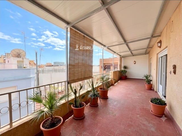 Ático de 5 habitaciones en Elche / Elx en venta - 229.000 € (Ref: 10057352)