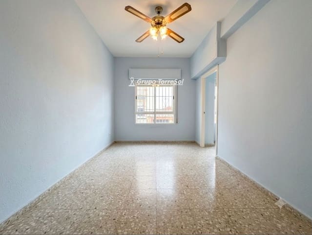 Ático de 5 habitaciones en Elche / Elx en venta - 229.000 € (Ref: 10057352)