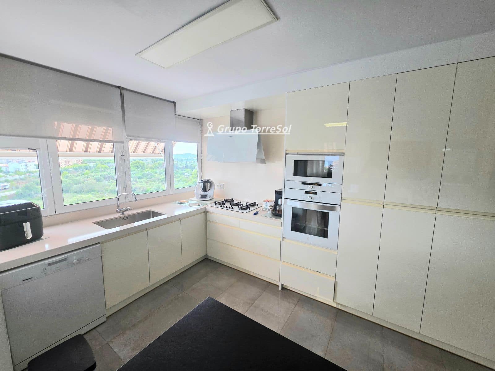 3 bedroom Penthouse for sale in Torredembarra - € 339,900 (Ref: 10059988)