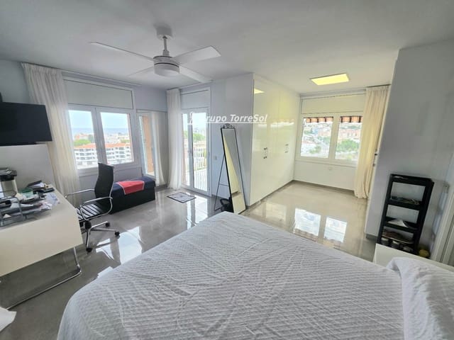 3 slaapkamer Penthouse te koop in Torredembarra - € 339.900 (Ref: 10059988)