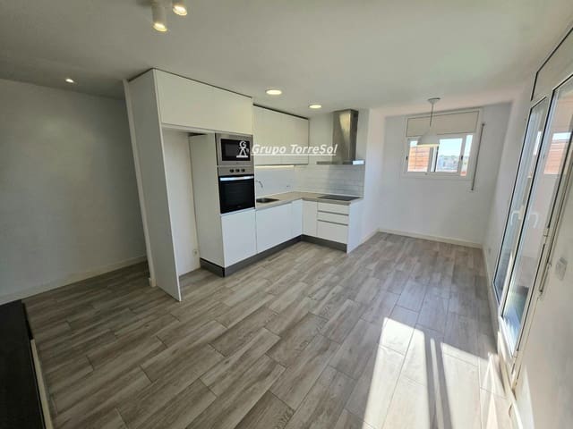 2 soverom Penthouse til salgs i Torredembarra - € 199 000 (Ref: 10060999)