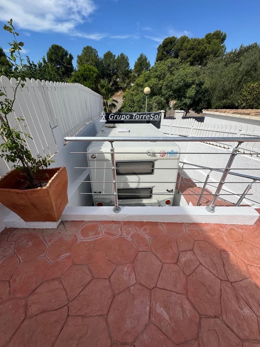 4 soveværelse Villa til salg i La Pobla de Montornes med swimmingpool garage - € 319.990 (Ref: 10070130)