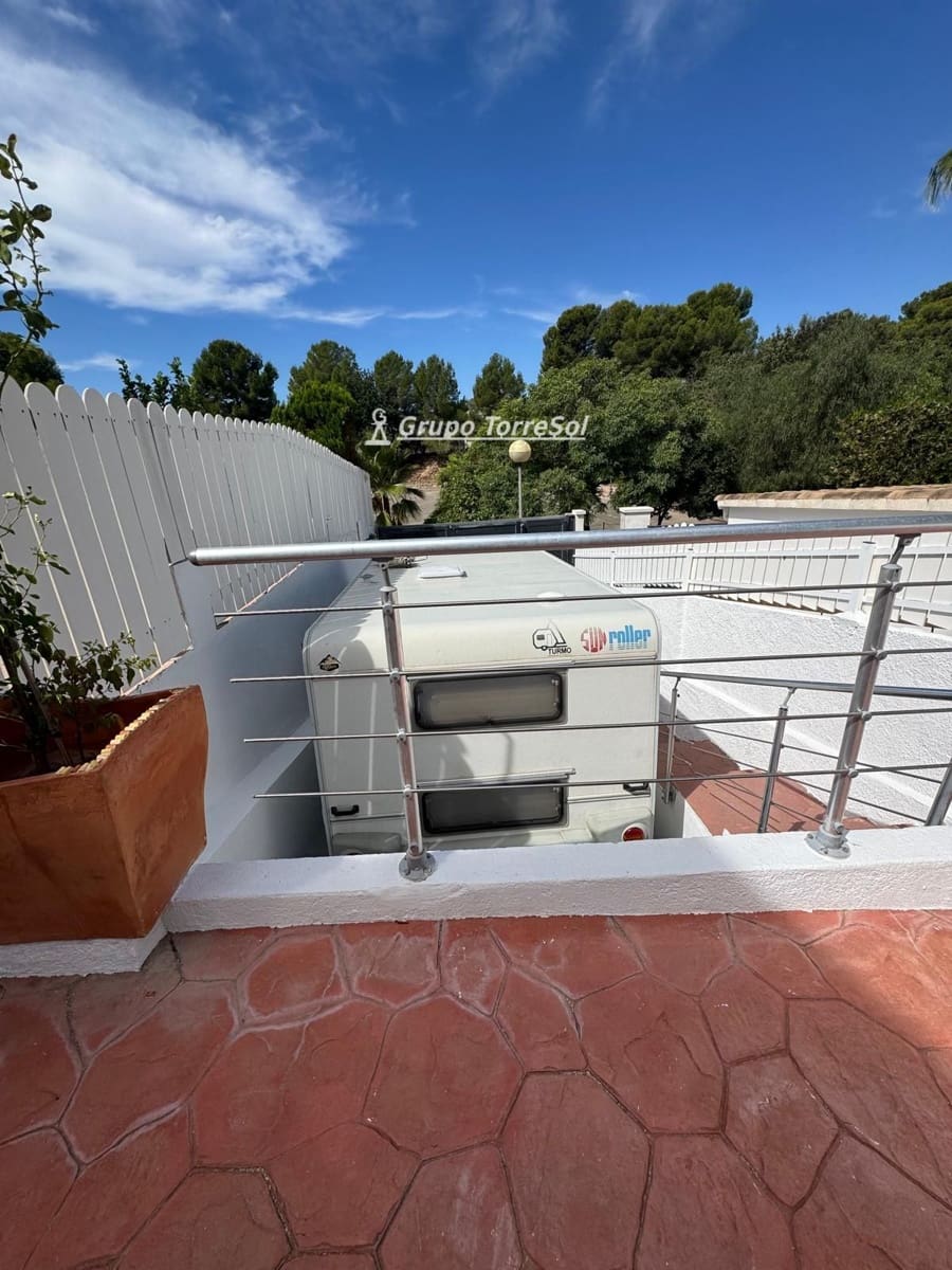 4 soveværelse Villa til salg i La Pobla de Montornes med swimmingpool garage - € 319.990 (Ref: 10070130)