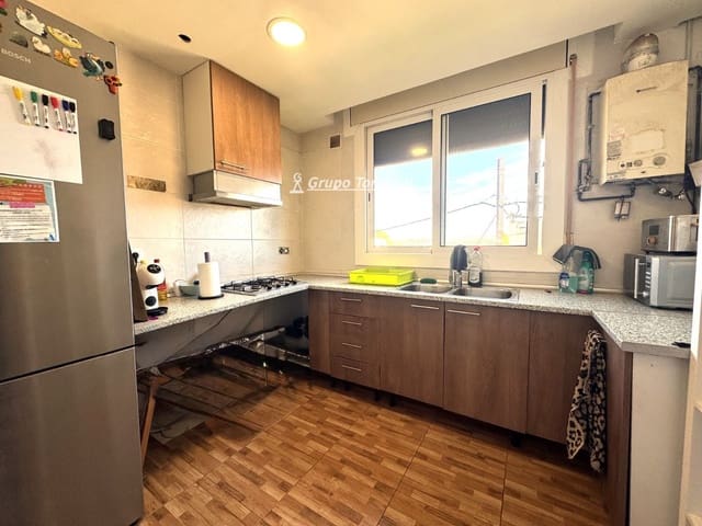 7 Zimmer Villa zu verkaufen in Torredembarra mit Garage - 550.000 € (Ref: 10076944)
