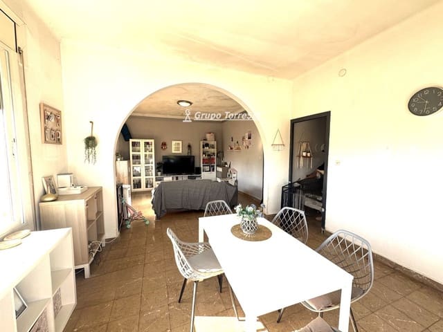 7 Zimmer Villa zu verkaufen in Torredembarra mit Garage - 550.000 € (Ref: 10076944)
