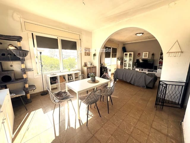 7 Zimmer Villa zu verkaufen in Torredembarra mit Garage - 550.000 € (Ref: 10076944)