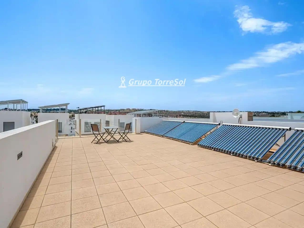 Chalet de 3 habitaciones en Orihuela en venta con piscina garaje - 729.000 € (Ref: 10077241)