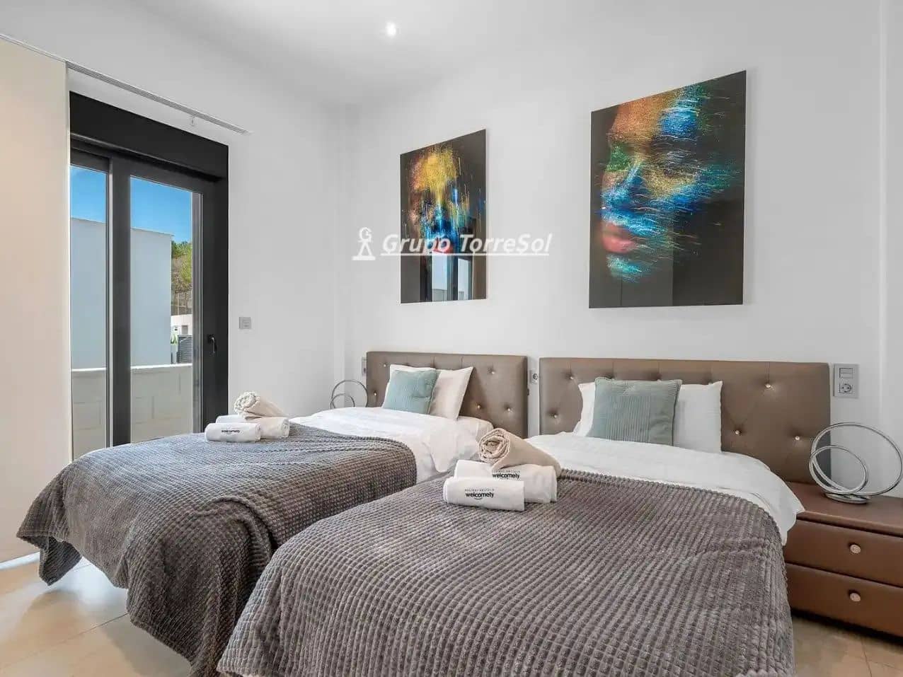 Chalet de 3 habitaciones en Orihuela en venta con piscina garaje - 729.000 € (Ref: 10077241)