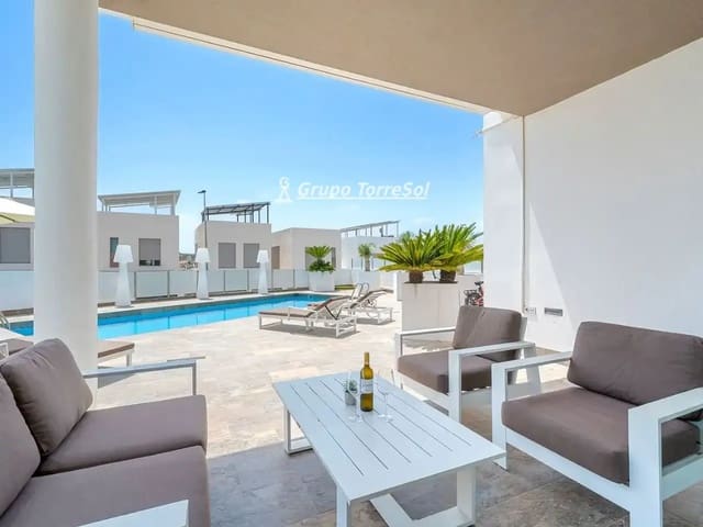 3 chambre Villa/Maison à vendre à Los Almendros (Orihuela Costa), Orihuela avec piscine garage - 729 000 € (Ref: 10077241)
