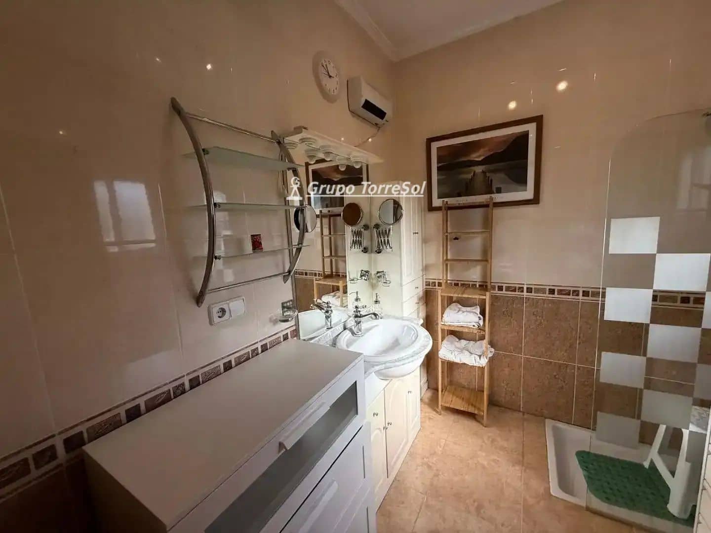 3 soverom Villa til salgs i Catral med svømmebasseng garasje - € 385 000 (Ref: 10078660)
