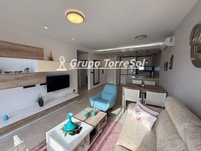 2 soverom Penthouse til salgs i Guardamar del Segura med svømmebasseng garasje - € 297 000 (Ref: 10078934)