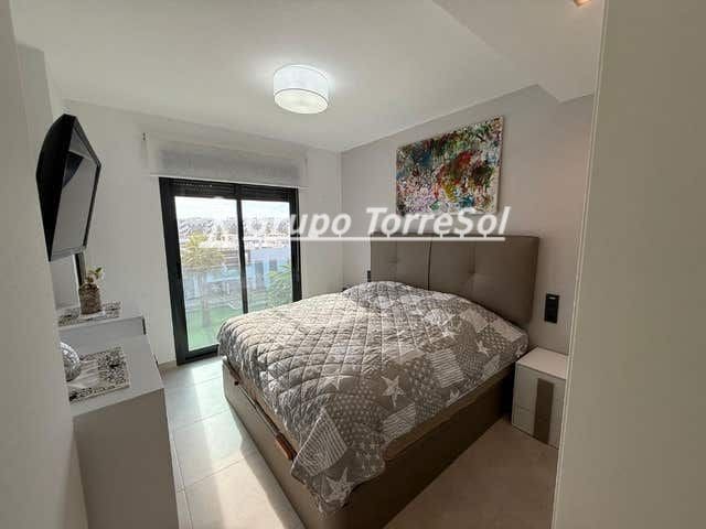 2 soverom Penthouse til salgs i Guardamar del Segura med svømmebasseng garasje - € 297 000 (Ref: 10078934)