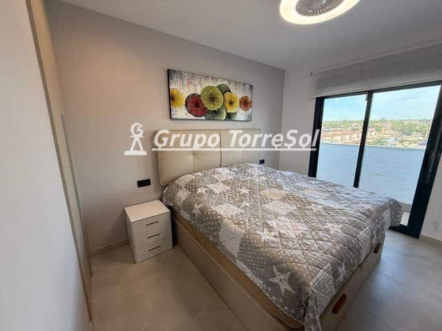 2 soverom Penthouse til salgs i Guardamar del Segura med svømmebasseng garasje - € 297 000 (Ref: 10078934)