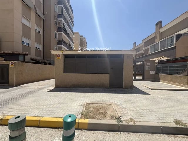 Garaż na sprzedaż w Elche / Elx - 12 500 € (Ref: 10079918)